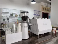 WWR hostel & cafe （old town branch）