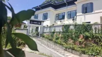 Leshan Tingfeng Courtyard Homestay - โฮมสเตย์
