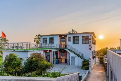 Lingshan Island 10 Miles Homestay Hotels in Lingshan Island