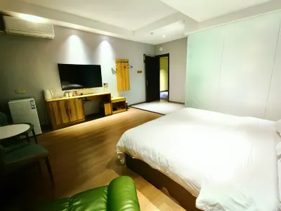 Huantai 88 Hotel (Zibobei Railway Station Shandong Institute of Industry and Technology)