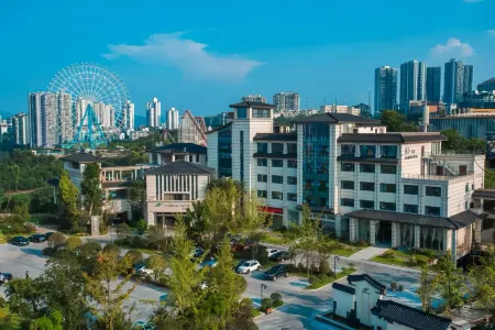 Lanjiang Hotel Отели рядом с достопримечательностью «Zhangba Guiyuan Forest»