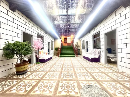 Leke Homestay Hotels in Lintan