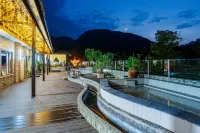 Meitu Hot .Spring Hotel (Emeishan High-speed Railway Station Baoguosi Branch) - Hot Springs