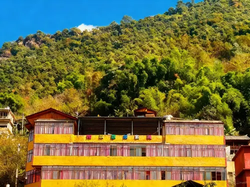 福貢老姆登阿以怒蘇客棧