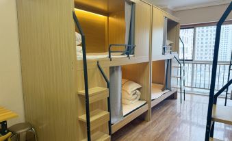 Xining Qingyang Hostel (Haihu Wanda Plaza)