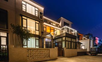 Yuanxi Bieyuan Homestay (Wansui Mountain Wuxia City)