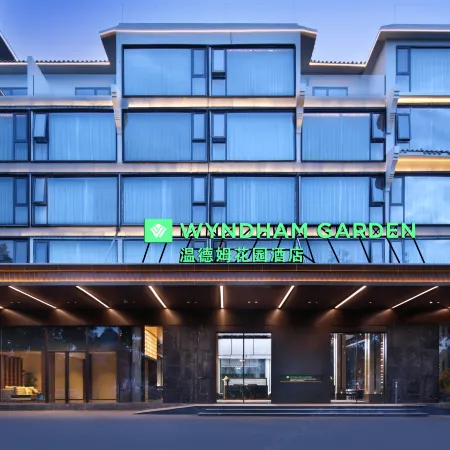 Wyndham Garden YangShuoWestStreetRiverView