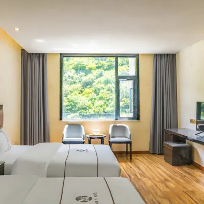 Xinyi Leisure Hotel Hotels near Huanglong National Scenic Spot
