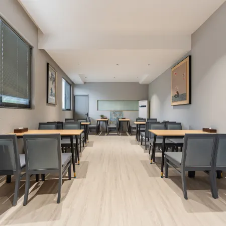 YueLongWan Holiday Hotel