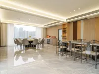 Yuepin Garden Hotel (Maoming Wanda Plaza) Ξενοδοχεία στην πόλη Μαοίνγκ