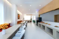 Juli Hotel - breakfast