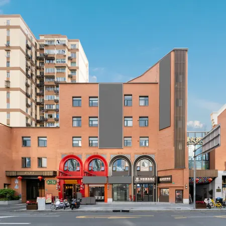 Ruwei Youth Hostel (Lujiazui Area Pudian Road)