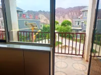 Silu Mingzhu Hotel - Mountain view