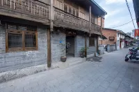 Muqiu Homestay (Dongmen Second Alley) - 2 Yıldız