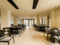 Huayang · Homestay · Scenic Resort Hotel (Beihai Silver Beach International Passenger Port) - ติดทะเล