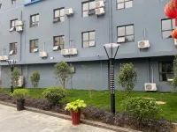 Feixi First Station B&B E-sports Hotel Hotels near Tongxinglong Manor of Family Liu