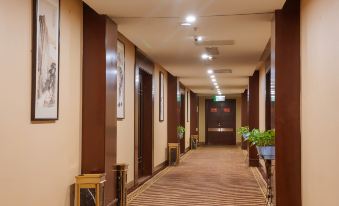 Zhengzhou South Wind Goal International Hotel