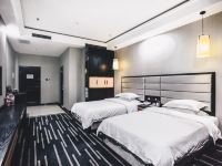 伊宁万怡精品酒店 - 高级双床房