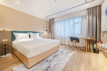 Chaoman Hotel (Zhongshan Fuhua Road Xingzhong Square Branch)