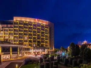 쿤밍 이량 라마다 온천호텔