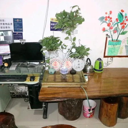 Mojiang Yueguang Hotel