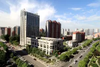 Beiyuan Grand Hotel Отели рядом с достопримечательностью «Пекинский информационно-технический университет Цинхэ Сяолайм Кампании-Юж»
