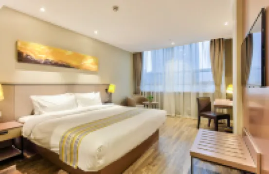 Homeinn Plus Hotels(North Square of Tianyi Pavilion Railway Station, Ningbo)