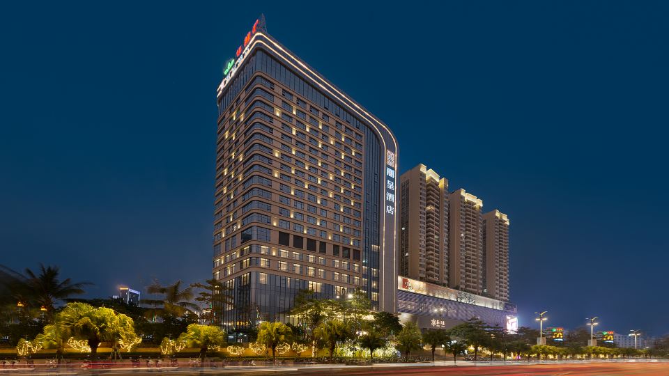 Rezen Hotel