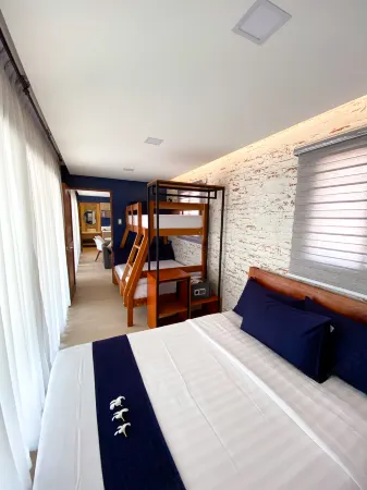 Crusoe Cabins Casobe