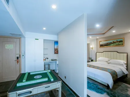 Vienna Classic Hotel (Ningguo Sichuan-Tibet Railway City Government) Отели рядом с достопримечательностью «Jinyuan Square»