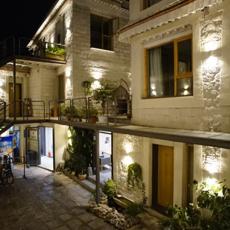 Fengma Feiyang Hostel