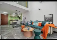 Hepburn Apartment (Sihui Jiahong International Center Moxi Pedestrian Street Shop)