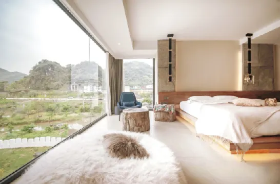 蔚藍|Garden Hotel 山景田野プール花園デザイナーズ民宿（陽朔西街） 西街周辺のホテル