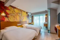 GuiLlin TUYUE Hotel (Guilin Railway Station)