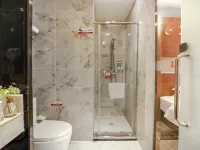Guangzhou Jiulong Hotel (Luodian Mingzhu Central Plaza) Hotels in Luodian