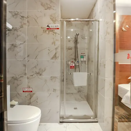 Guangzhou Jiulong Hotel (Luodian Mingzhu Central Plaza)