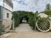 Huyanglin Inn