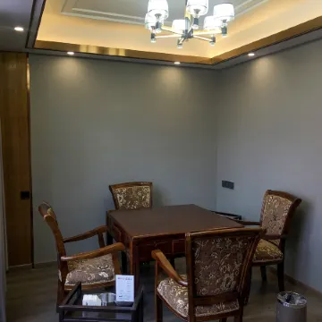 Yanting Liangjiang Impression Hotel