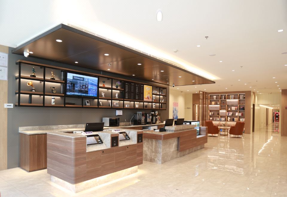 汉庭酒店（青岛胶州胶东机场阳光大厦店）外景图