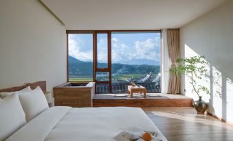 Tengchong Cloud free time panoramic hot Spring Resort inn