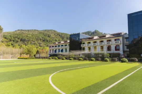 Peak Ruyi Yangshuo Resort