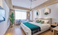 Luoyang Longmen Hotel (Baolong Plaza Longmen High-speed Rail Station Branch)
