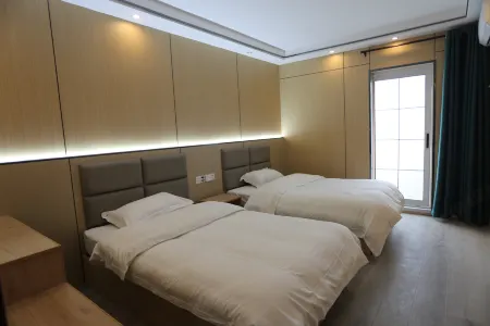 Rujia Pebble Hotel (Feidong Wuyue Plaza Duihe Subway Station) Отели рядом с достопримечательностью «(Wenji Service Area) Feidong Station Wenji Branch»