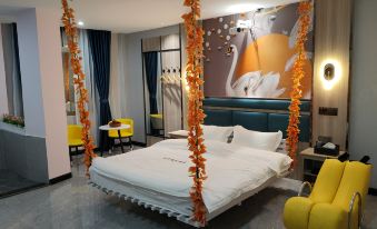 Xizi Hupan Apartment