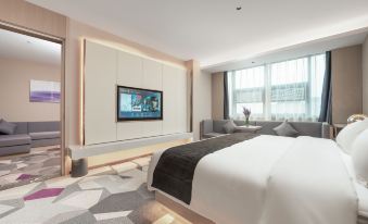 LiFeng hotel(baoding gaobeidianbaigou xincheng hedao international luggage city store)