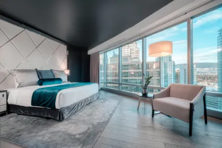 Paradox Hotel Vancouver