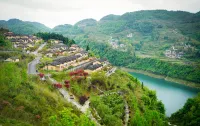 Residents of Phoenix Bamboo Mountain Township