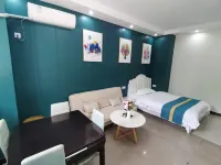 Yuehua Hotel (Train Station) Hotels in Suining Railway Station/Chengbei Passenger Station