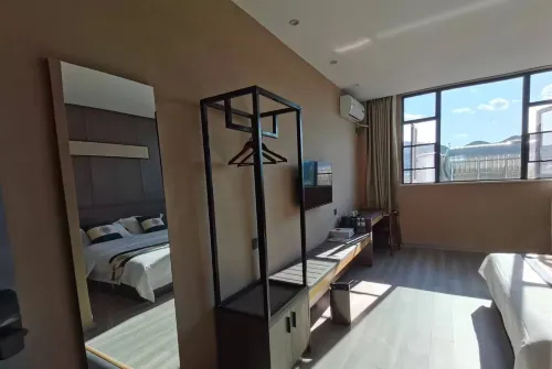 Lufeng Shangpin Hotel