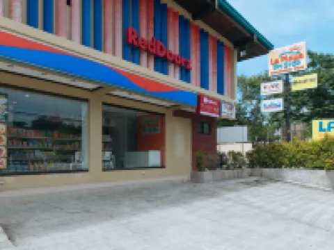 RedDoorz @ Laiya Vivo Hotel Batangas Hotels in San Juan